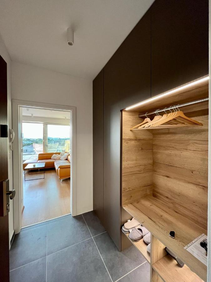 Brno City Center Apartment With Parking And A Big Terrace Eksteriør billede