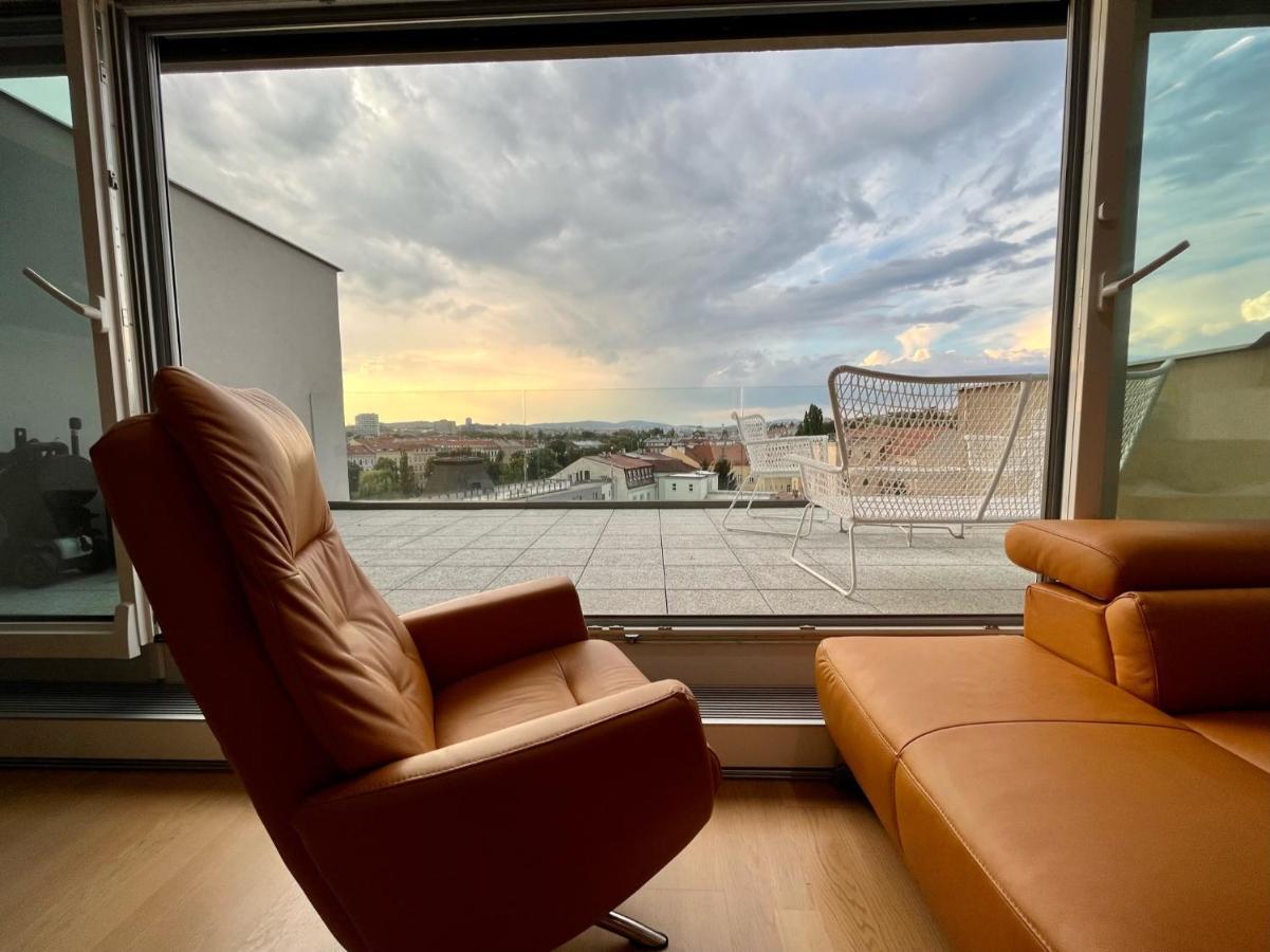 Brno City Center Apartment With Parking And A Big Terrace Eksteriør billede