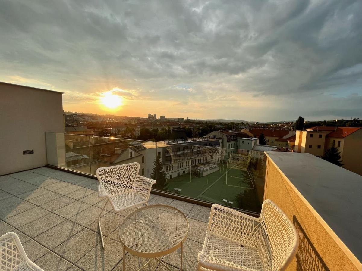 Brno City Center Apartment With Parking And A Big Terrace Eksteriør billede