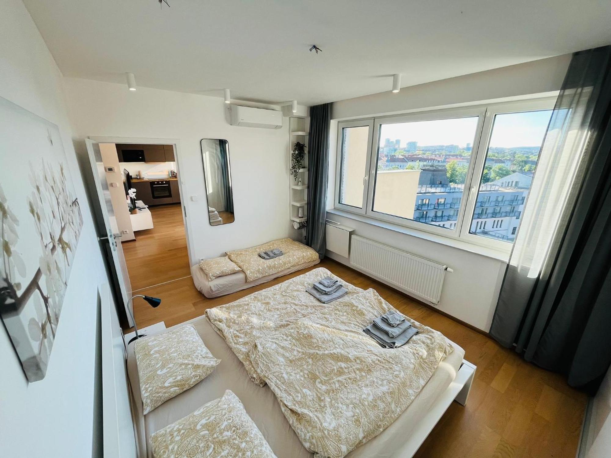 Brno City Center Apartment With Parking And A Big Terrace Eksteriør billede